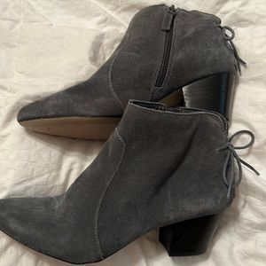 Tahari suede ankle boot size 9